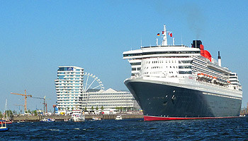 Schönheitskur in Hamburg: Queen Mary 2 kommt ins Dock zu Blohm + Voss