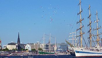 Hamburg feiert.Hafengeburtstag © Melanie Kiel