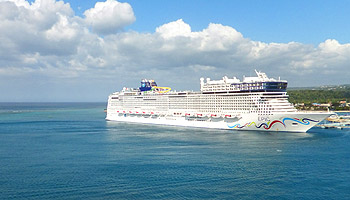 Die Norwegian Epic © Norwegian Cruise Line