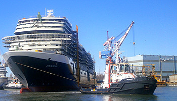 Aufschwimmen der MS Koningsdam  © Holland America Line