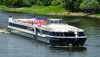 Die Sans Souci auf der Elbe © Plantours Kreuzfahrten