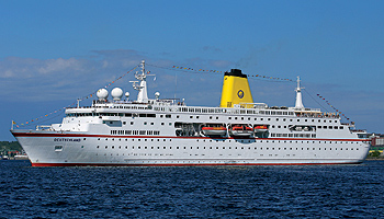 MS Deutschland im Einsatz für Plantours © Oliver Asmussen