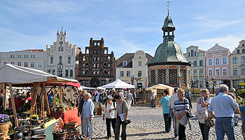 Der Marktplatz von Wismar © Columbus Cruise Center Wismar GmbH