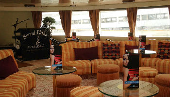 Observation Lounge auf Deck 8 der Ocean Majesty © Melanie Kiel