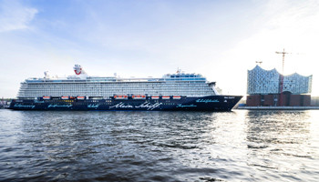 Die Mein Schiff 4 in Hamburg © TUI Cruises