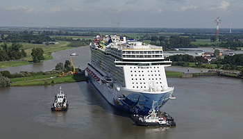 Die Emsüberführung der Norwegian Escape hat begonnen © Norwegian Cruise Line
