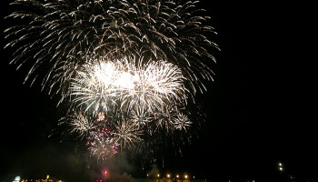 Premierenfahrt der Escape haben die Pyrotechniker alles gegeben © Melanie Kiel