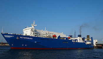Die Petersburg beim Einlaufen in den Fährhafen Sassnitz © Fährhafen Sassnitz GmbH