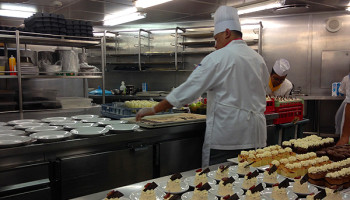 “Behind the Scenes Galley Tour" auf der Splendour of the Seas © Melanie Kiel / Komm auf Kreuzfahrt