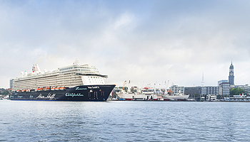 Erstanlauf der Mein Schiff 5 in Hamburg © TUI Cruises