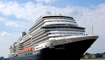 Die MS Koningsdam ist das erste Schiff der neuen Pinnacle-Klasse © Melanie Kiel