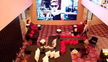 Tolles Ambiente und Kunst zum Genießen gibt's in der Lumas Bar © Melanie Kiel
