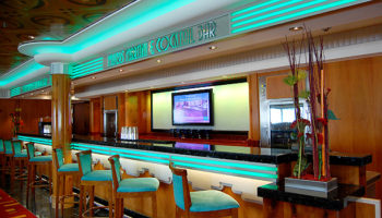 Cocktail gefällig? Die bekommt man in der Mixers Martini & Cocktail Bar auf Deck 6