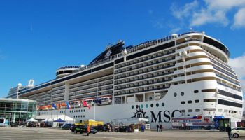 Die MSC Fantasia am Ostseekai in Kiel © Melanie Kiel