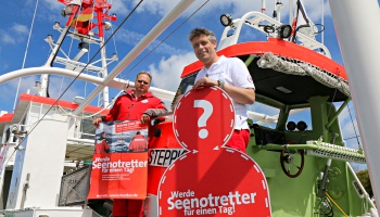 Seenotretter Dirk Göttsch (l.) und Thomas Stasch, Gewinner von 2015 © DGzRS
