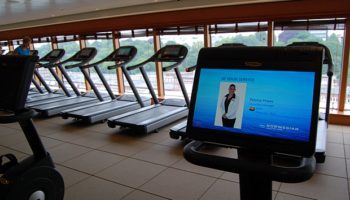 Um bei dem vielen guten Essen an Bord in Form zu bleiben, geht's ins Body Waves Fitness Center mit neuen Fitnessgeräten und Kursangeboten © Melanie Kiel