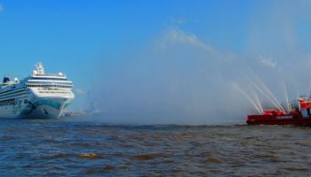 Die Norwegian Jade bei ihrem ersten Hamburg-Besuch © Melanie Kiel