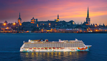 Die Norwegian Getaway vor Tallinn © Norwegian Cruise Line