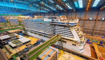 Die Norwegian Bliss bei der Meyer Werft © Michael Wessels