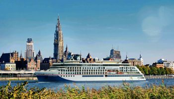 HANSEATIC inspiration wird in Antwerpen getauft © Hapag Lloyd Cruises