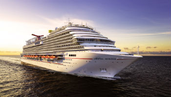 Nur für kurze Zeit in europäischen Gewässern unterwegs: die neue Carnival Horizon © Carnival Cruise Line