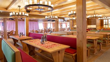 Die neue Almhütte auf der AIDAbella © AIDA
