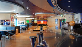 Sportsbar auf der MSC Preziosa - neben Serie A werden hier auch Bundesliga, Premier League und auch viele weitere Sportarten gezeigt © Melanie Kiel