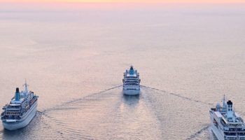 MS Amadea, MS Deutschland, MS Artania und MS Albatros vor Bremerhaven © Melanie Kiel