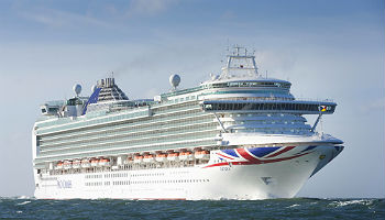 Auch die Azura startet 2019 merfach gen Norwegen © P&O Cruises