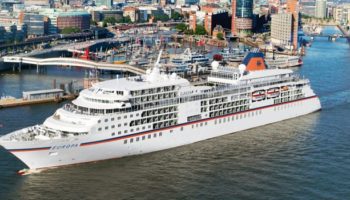 MS EUROPA in Hamburg Foto: Hapag-Lloyd Cruises
